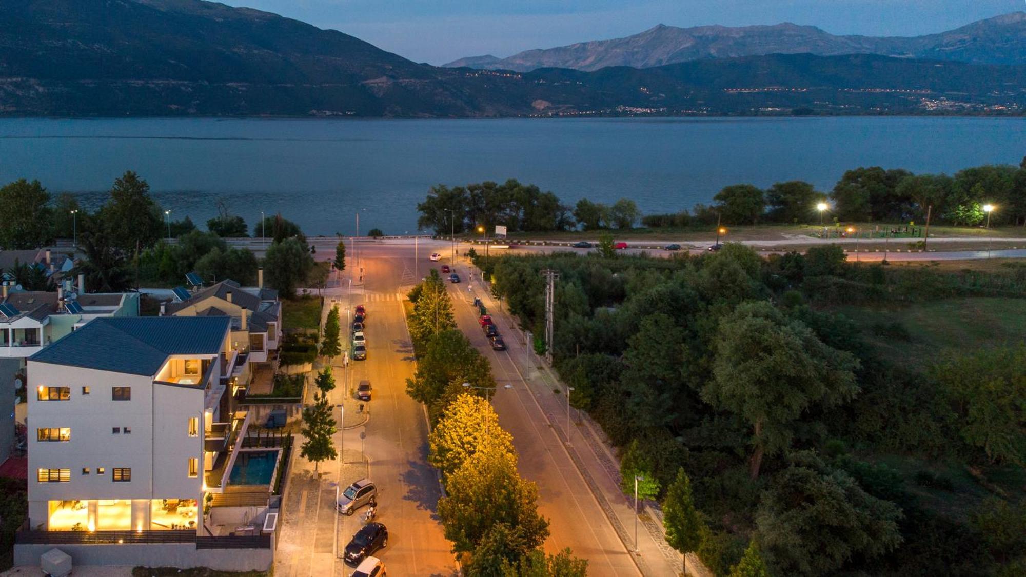 Selin Luxury Residences Ioannina Exterior photo